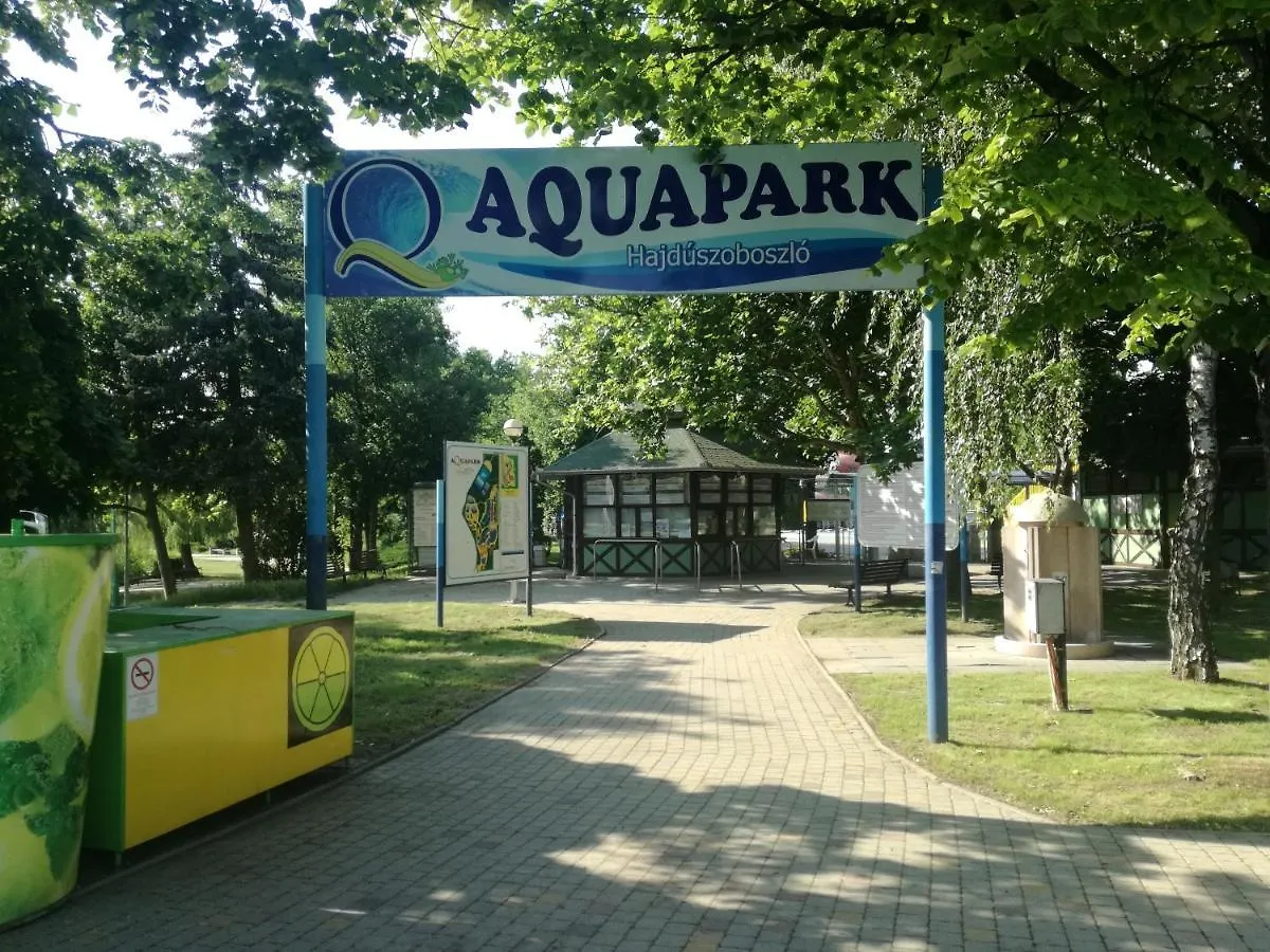 Sezlon Apartman Apartment Hajduszoboszlo
